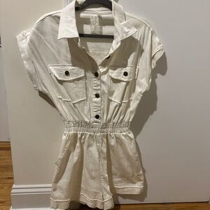 Sadie & Sage Cream Button-Up Romper